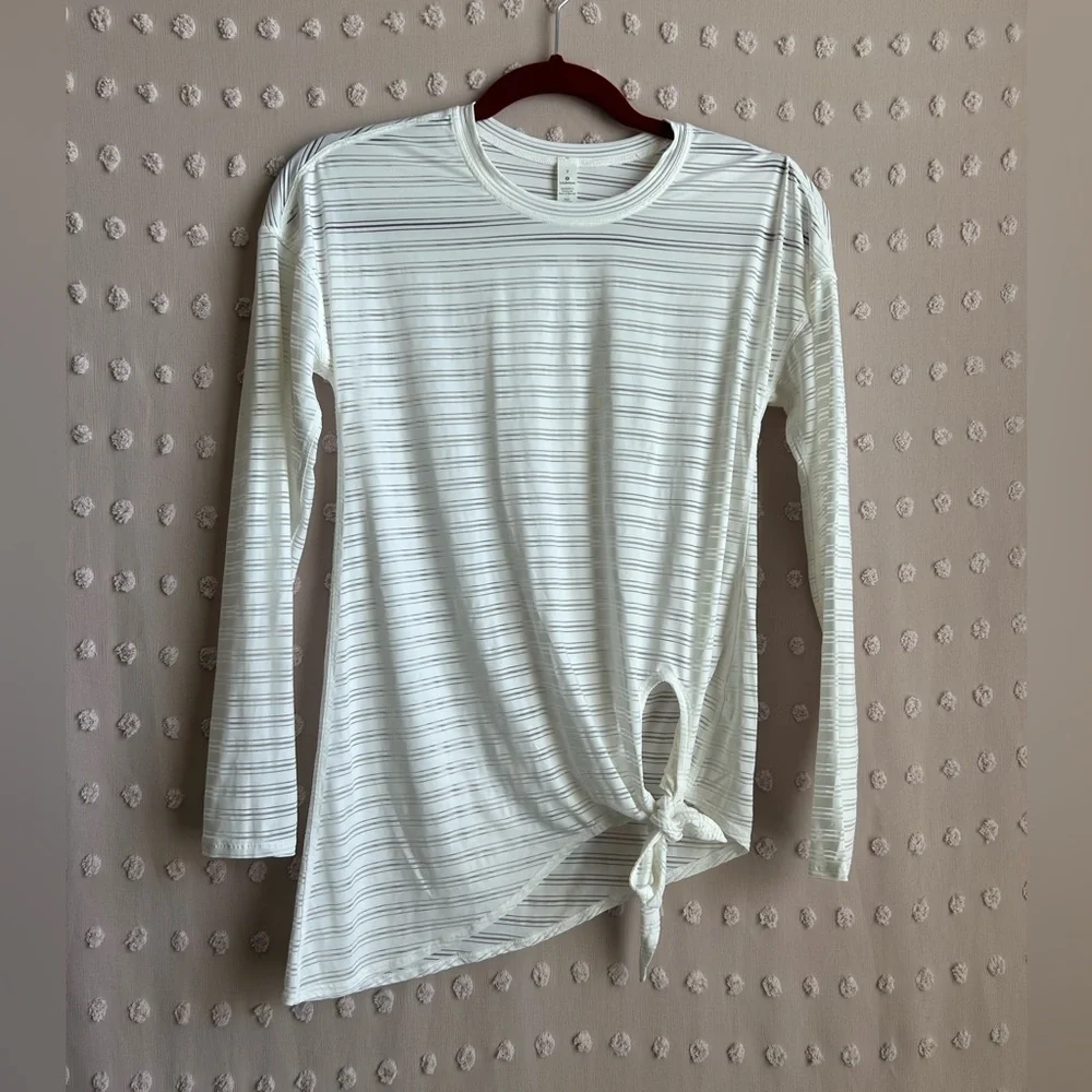 Lululemon Tie Your Practice Striped Long Sleeve Sz 2 White‎